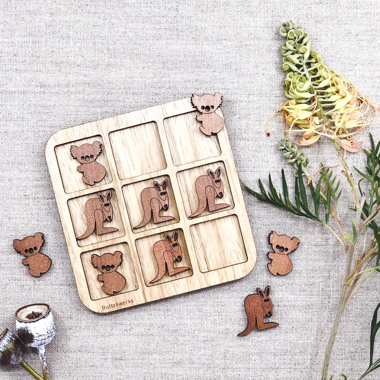Buttonworks Koala and Kanga Game