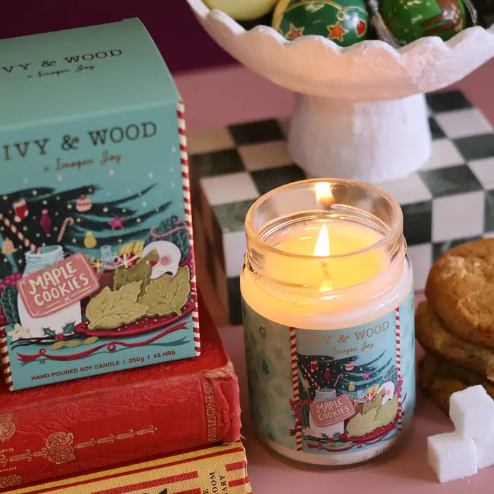 Ivy & Wood Christmas Candle | Maple Cookies