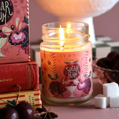 Ivy & Wood Christmas Candle | Sugar Plum