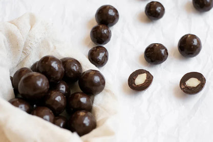 Nutworks Dark Chocolate Macadamias 75g