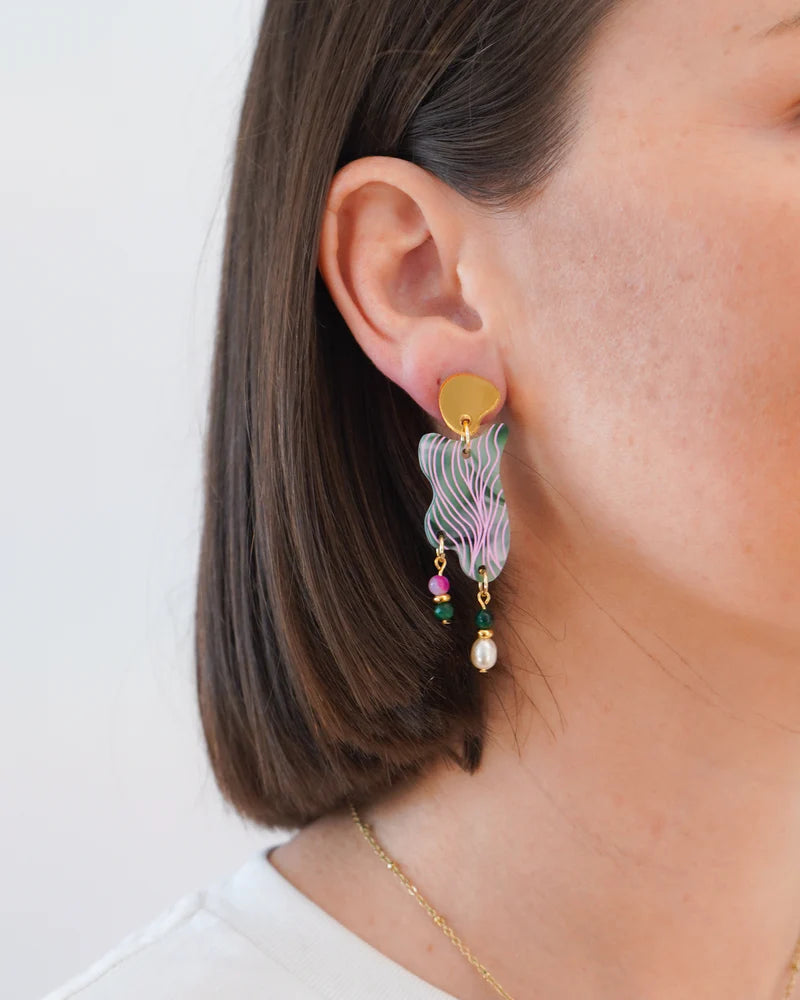 Flowature Sea Shell Earrings | Evergreen and Pink