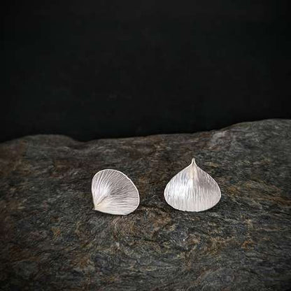 Mari Hirata Earrings | Flutter Studs