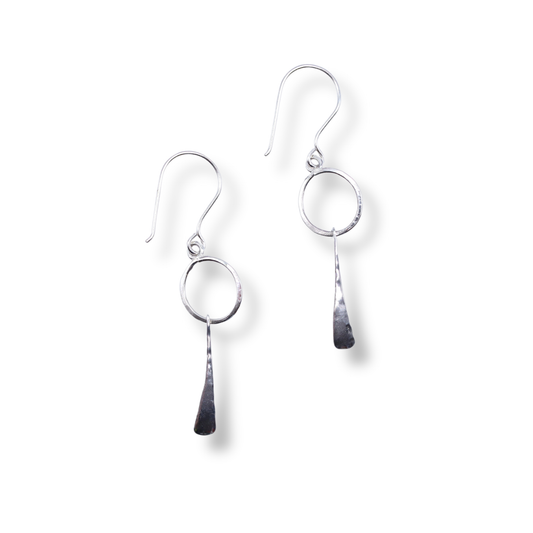 Vivien Bedwell Earrings | Beaten Raindrop