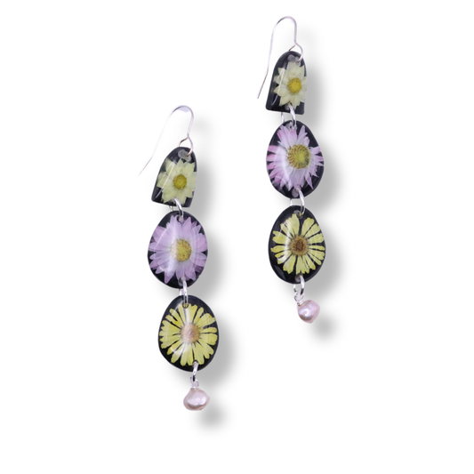 Rumble Sky Earrings | Triple Daisy Drops