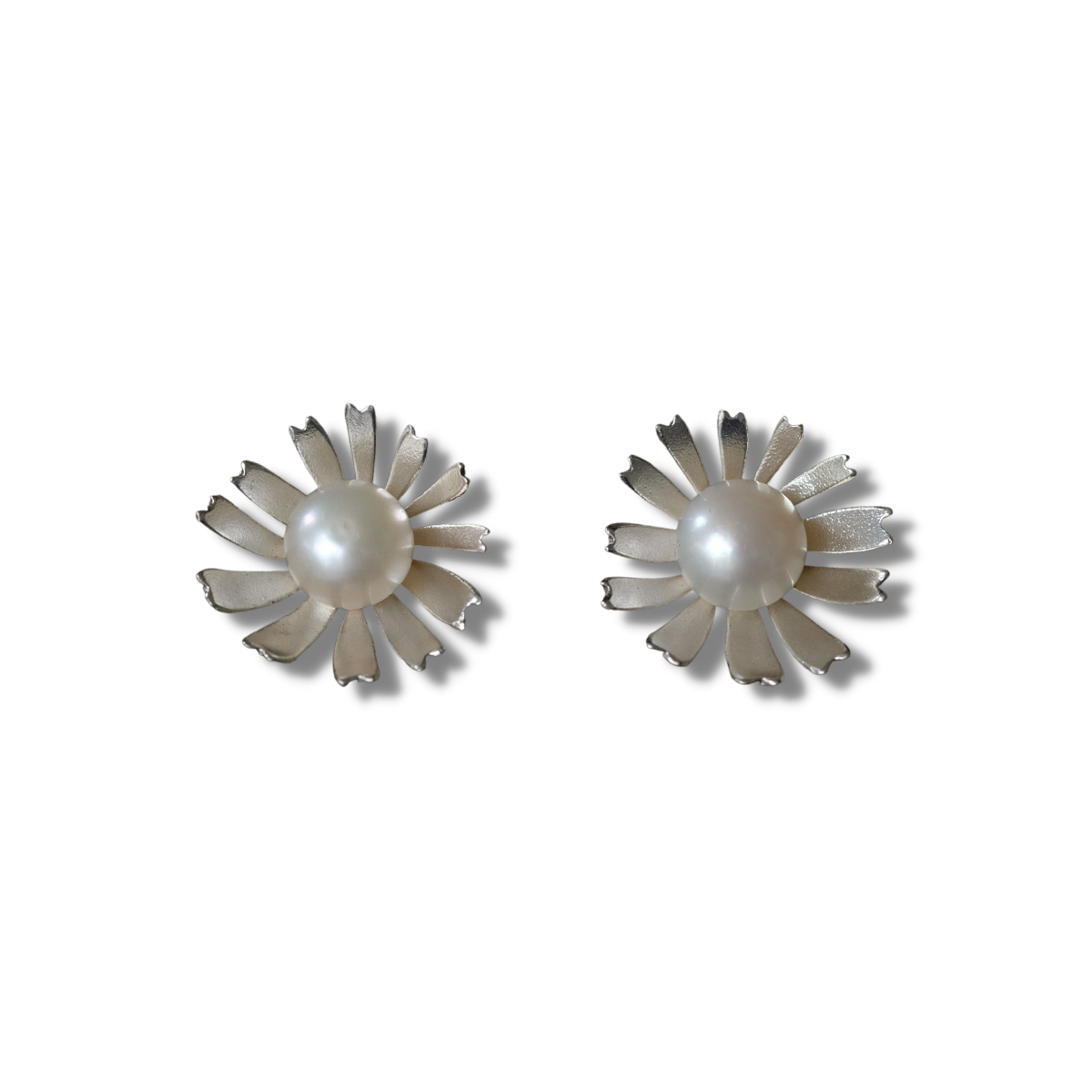 Myrtle Statement Daisy Sterling Silver Earrings