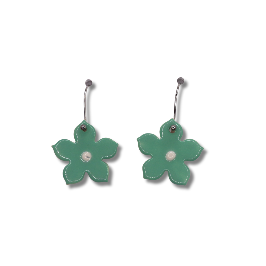 Paper Boat Press Small Flower Earrings | Green